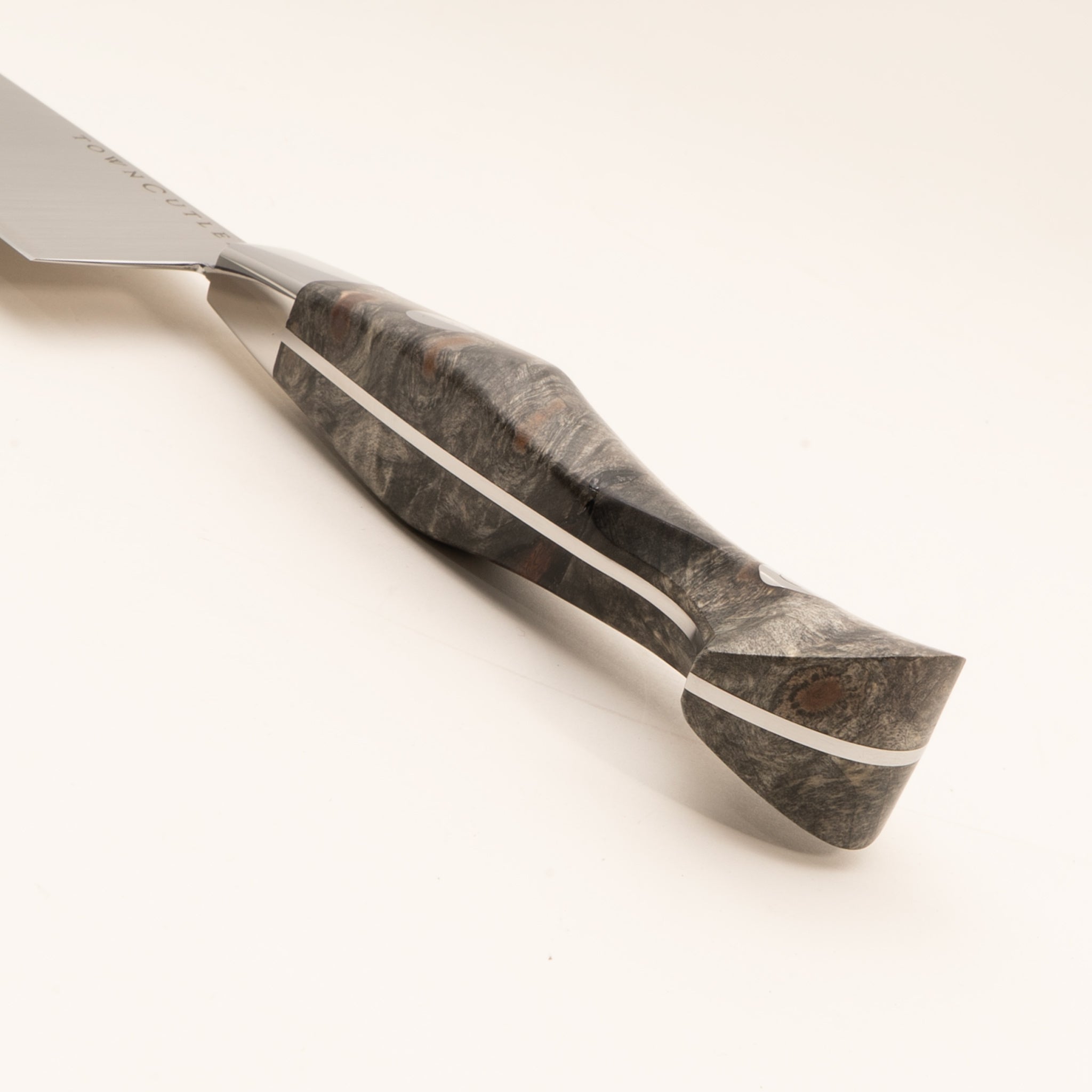 Detail photo of Classic 6" kitchen utility petty knife handle from Town Cutler with stainless steel blade and buckeye burl handle.