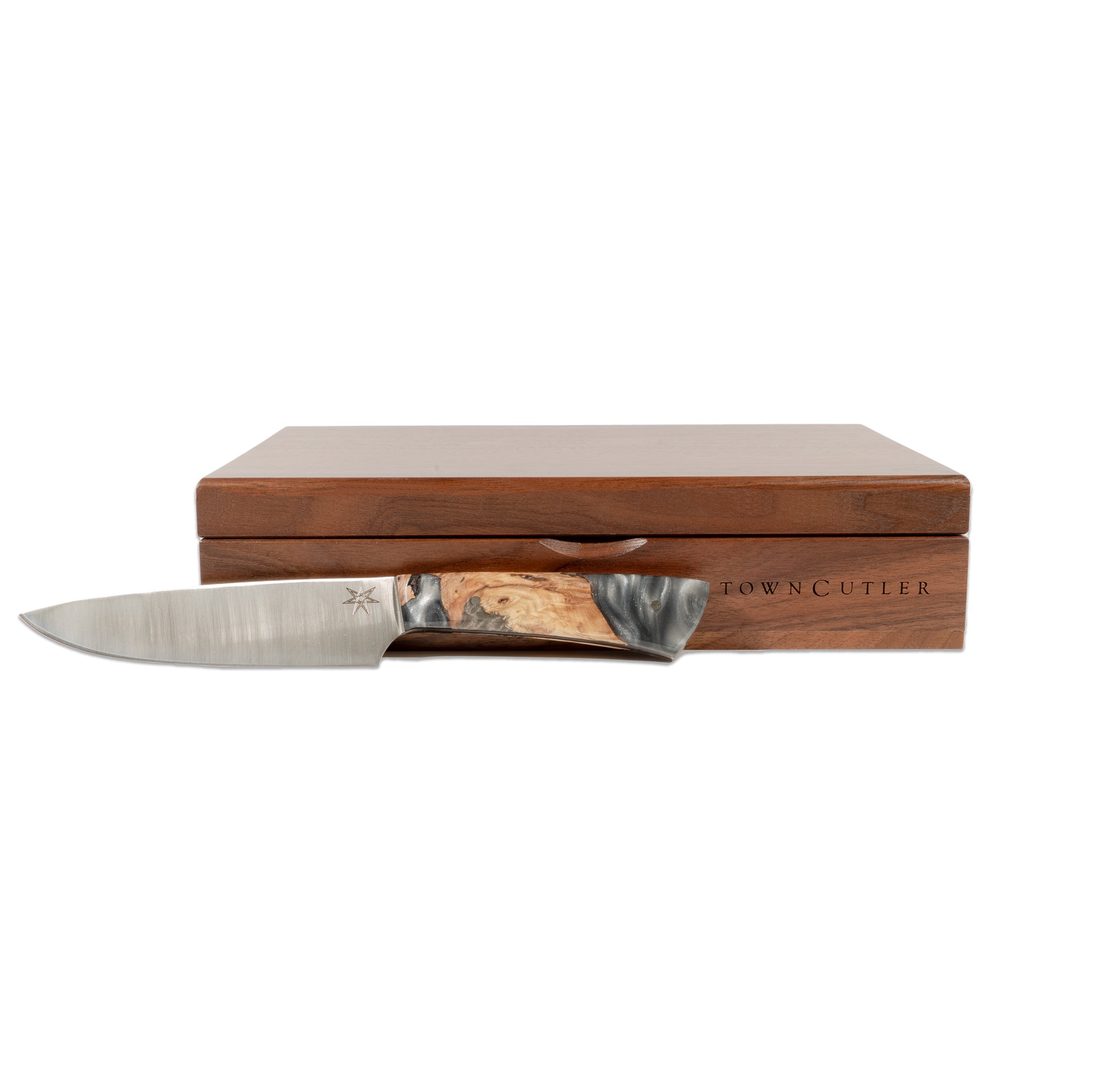Town Cutler Ag 47 Steak Knife shown with Walnut storage box for set of four steak knives.