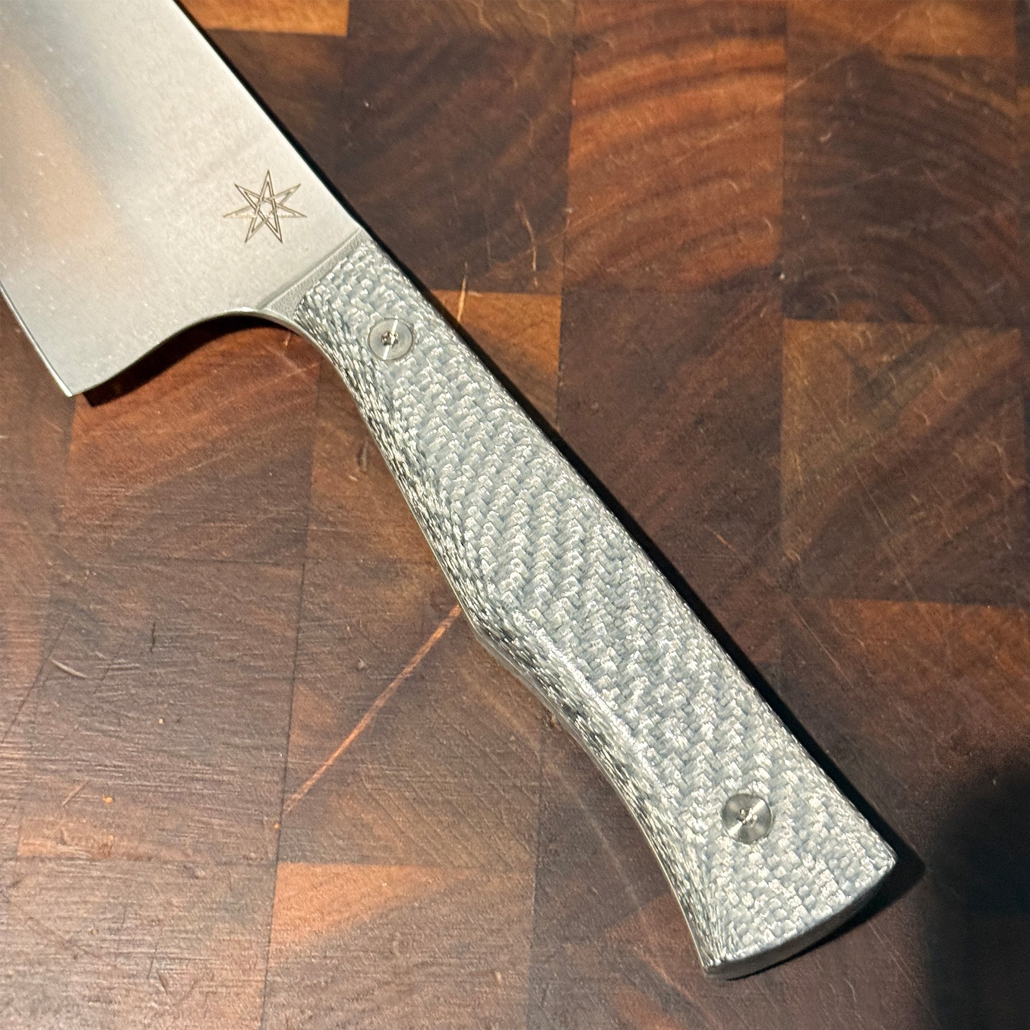 8.5" Chef Knife - Silver Twill Carbon Fiber
